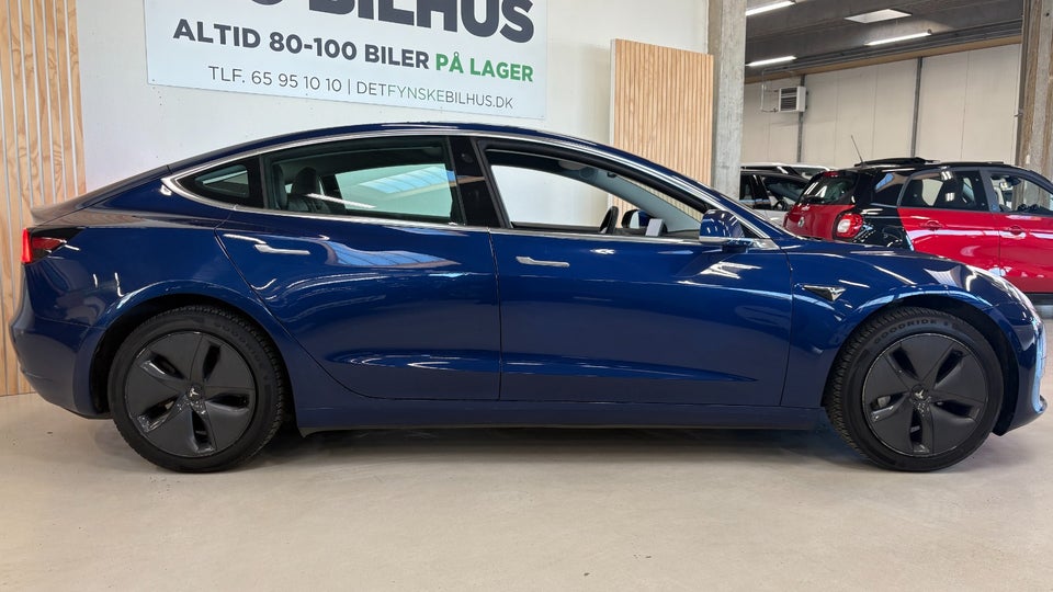 Tesla Model 3 Standard Range+ RWD 4d