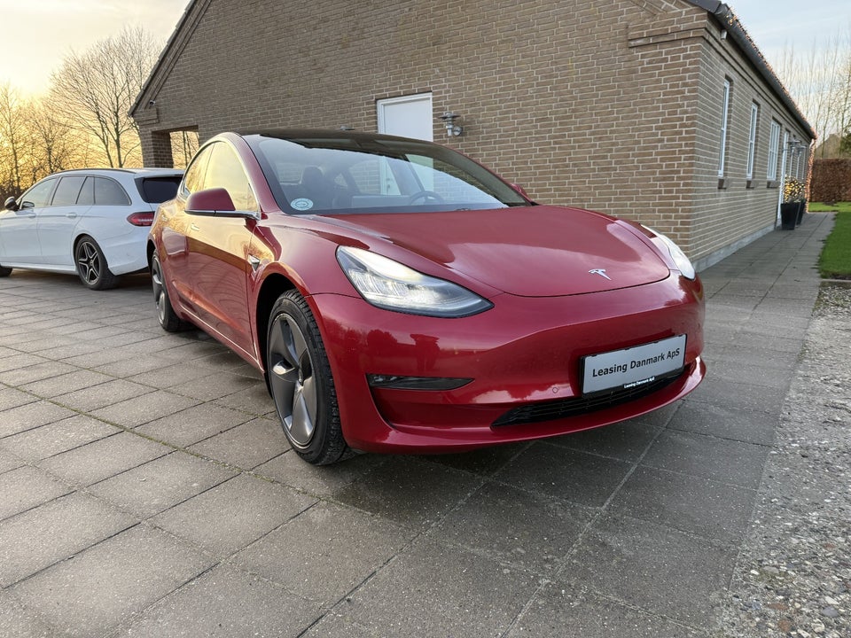 Tesla Model 3 Long Range AWD 4d