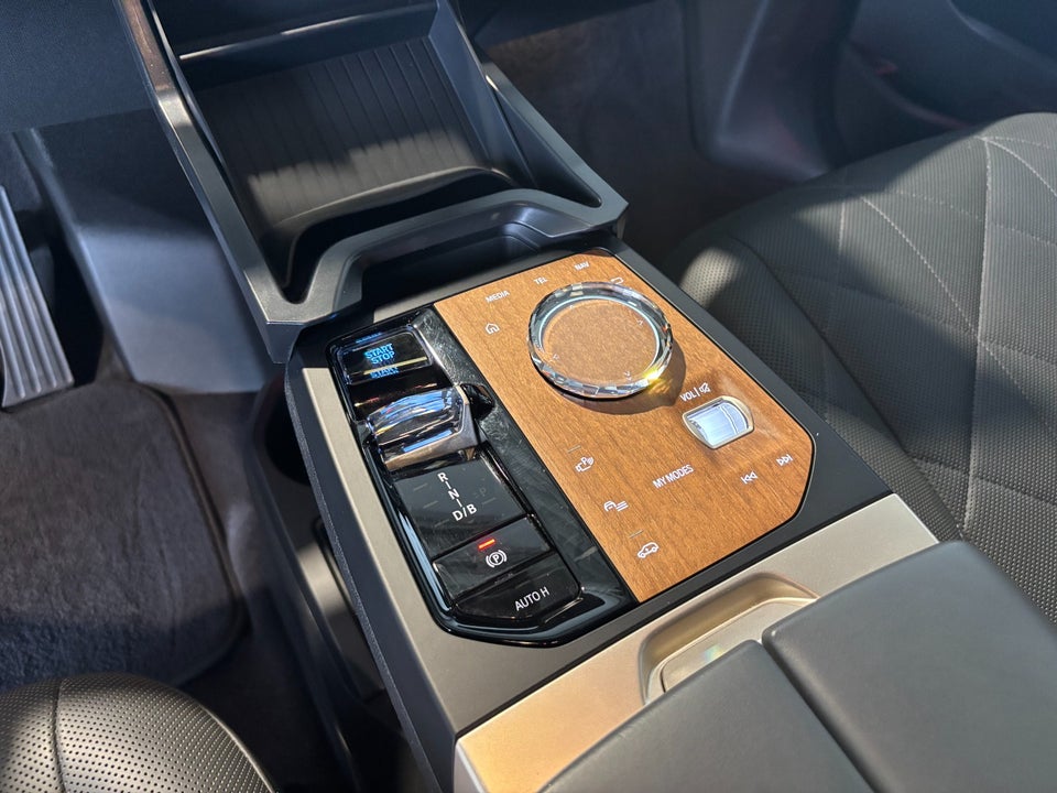 BMW iX xDrive50 Sport 5d