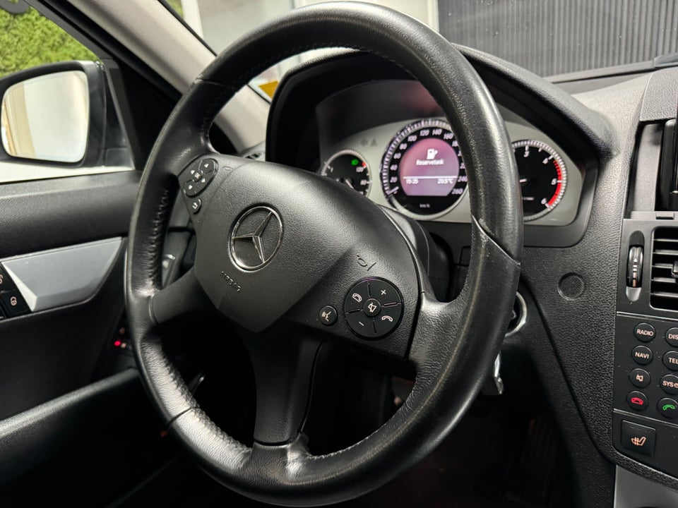 Mercedes C200 2,2 CDi Avantgarde stc. 5d