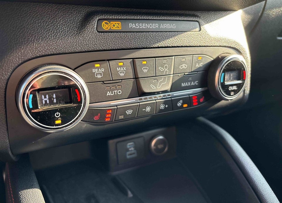 Ford Kuga 2,5 PHEV ST-Line X CVT 5d