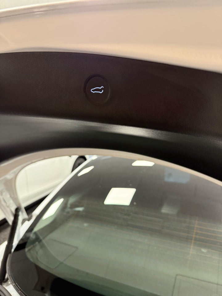 Tesla Model 3 Long Range AWD 4d