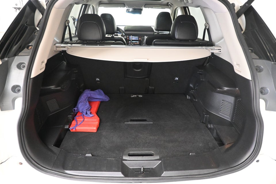 Nissan X-Trail 1,6 Dig-T 163 Tekna 5d