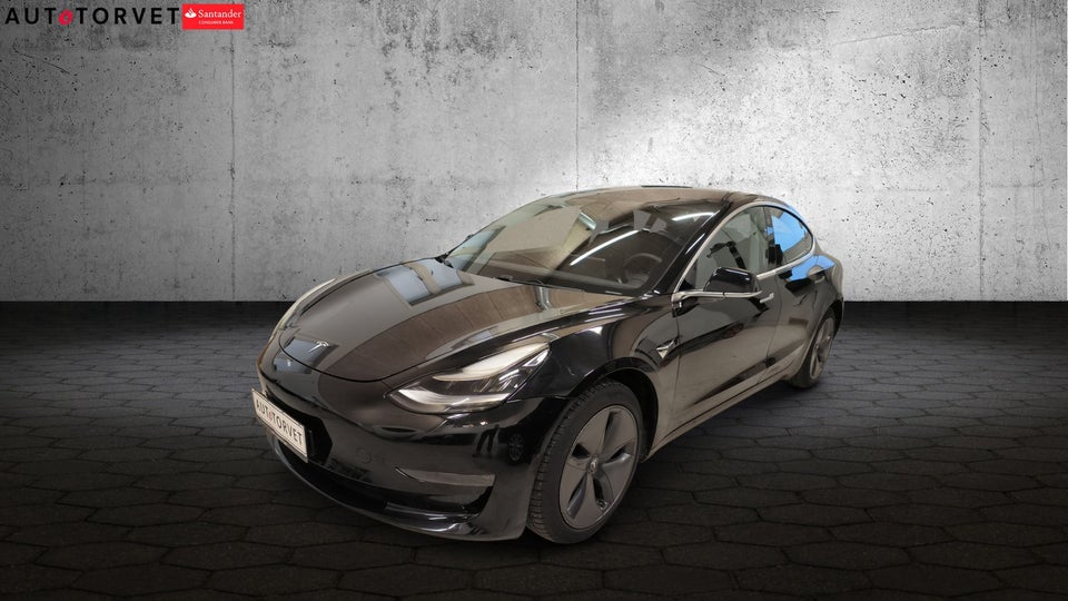 Tesla Model 3 Long Range AWD 4d