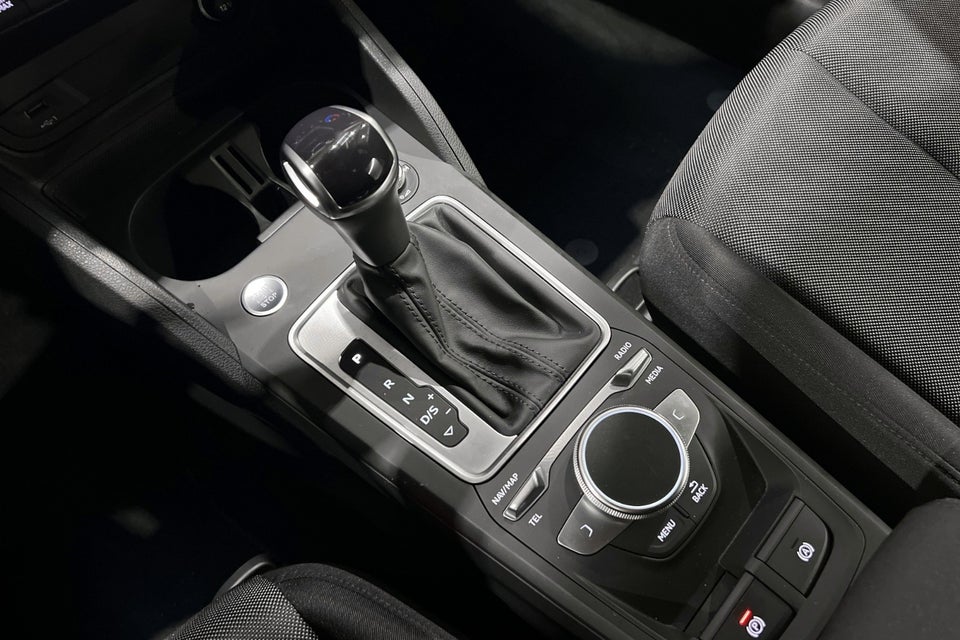 Audi Q2 35 TFSi Prestige S-tr. 5d