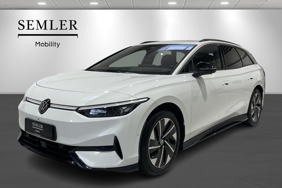 VW ID.7 77 Style+ Tourer 5d