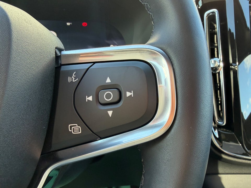 Volvo EC40 Twin Performance Ultra 5d