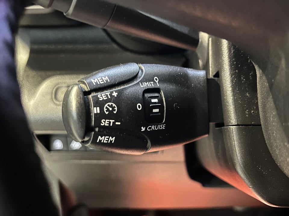 Toyota ProAce City Verso 50 Medium Family 5d