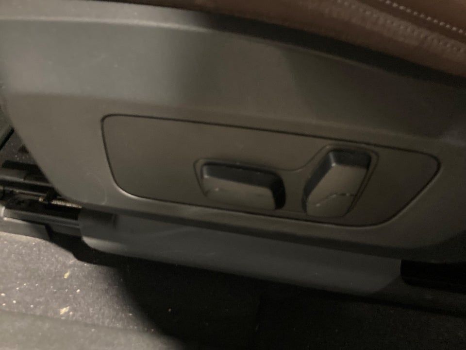 BMW iX1 xDrive30 X-Line 5d