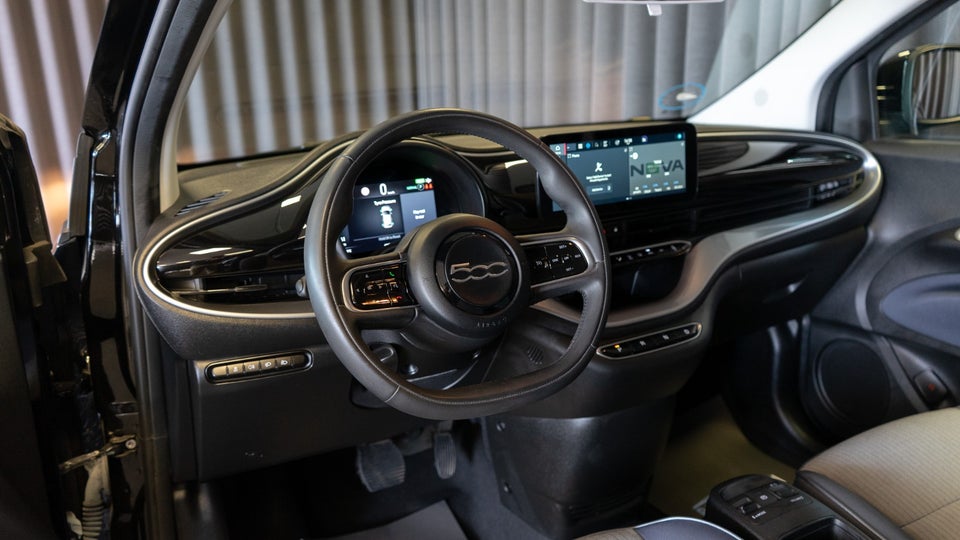 Fiat 500e 42 Icon 3d
