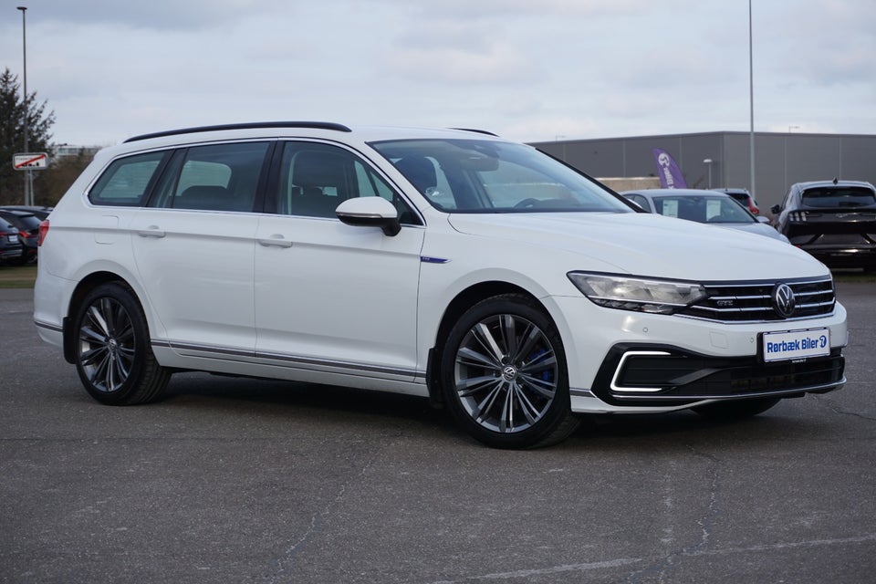 VW Passat 1,4 GTE High Variant DSG 5d