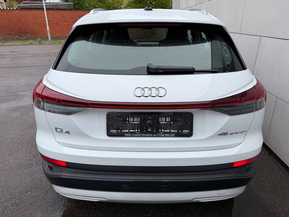 Audi Q4 e-tron 45 Progress 5d