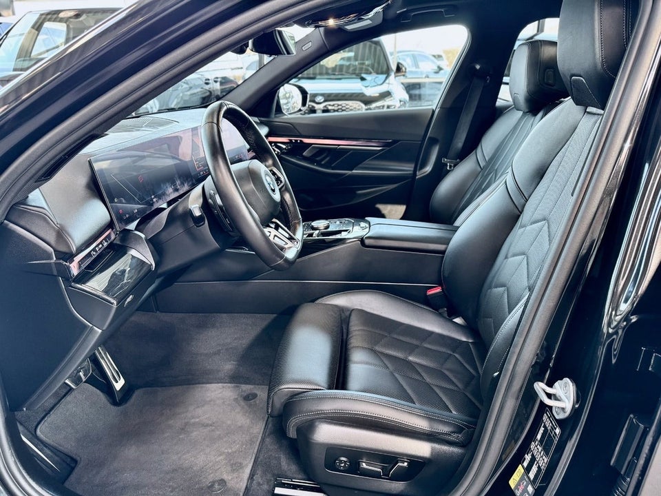 BMW i5 eDrive40 Touring Fully Charged M-Sport 5d