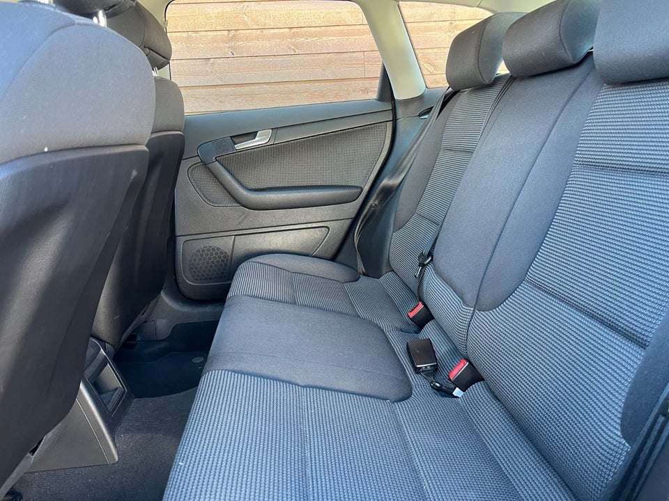 Audi A3 1,8 TFSi Ambiente Sportback 5d