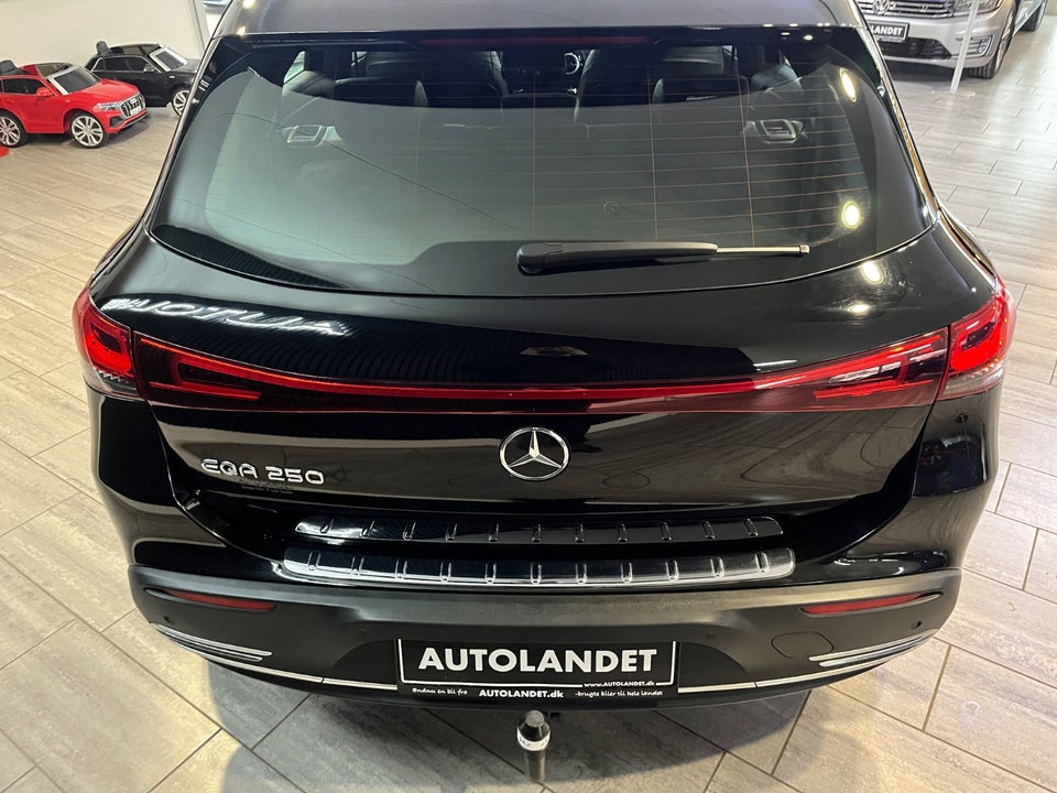 Mercedes EQA250 5d