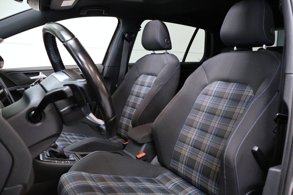 VW Golf VII 1,4 GTE DSG 5d