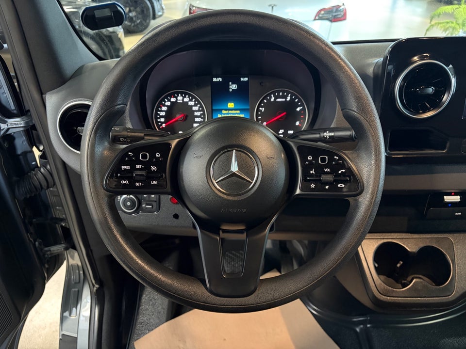 Mercedes Sprinter 319 3,0 CDi A3 Kassevogn aut. RWD