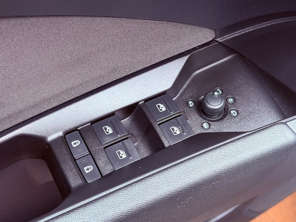 Audi Q4 e-tron 40 Advanced 5d