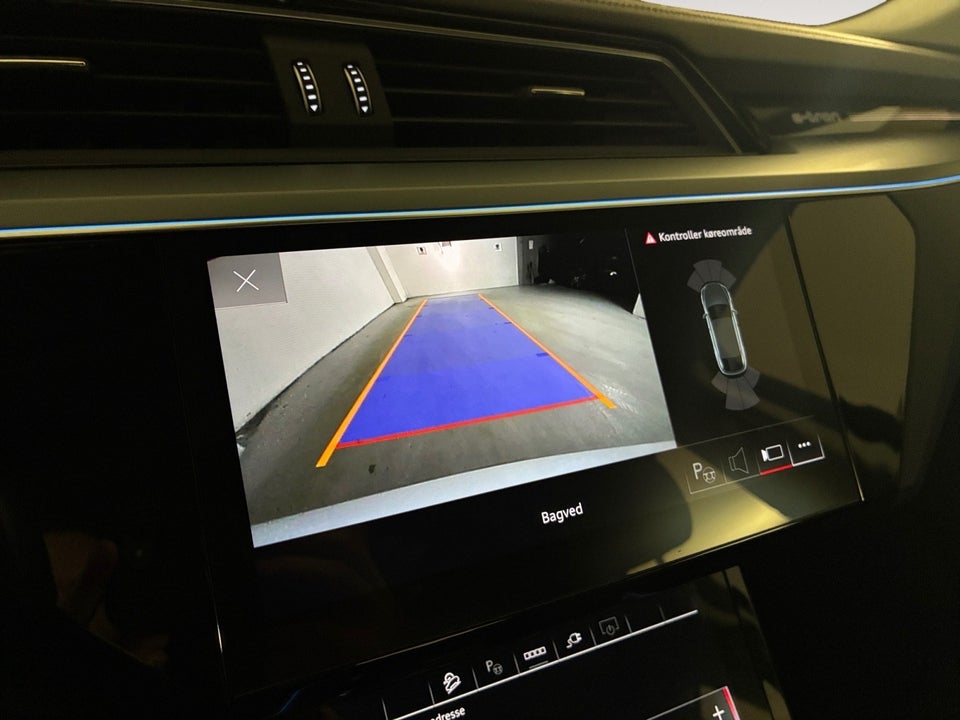 Audi Q8 e-tron 50 Prestige quattro 5d