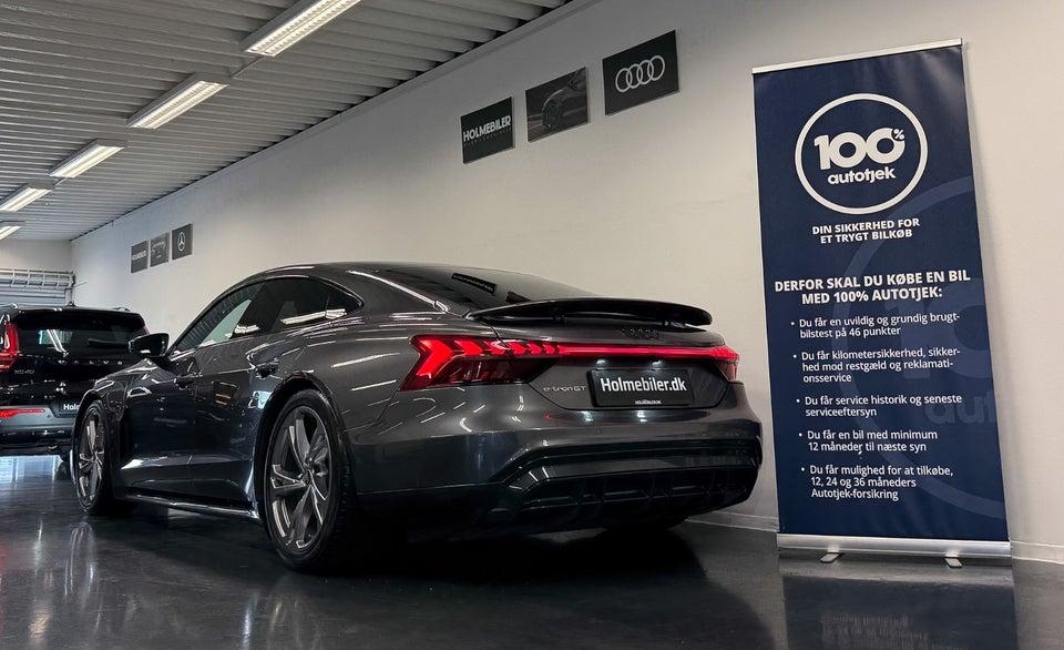 Audi e-tron GT quattro 4d