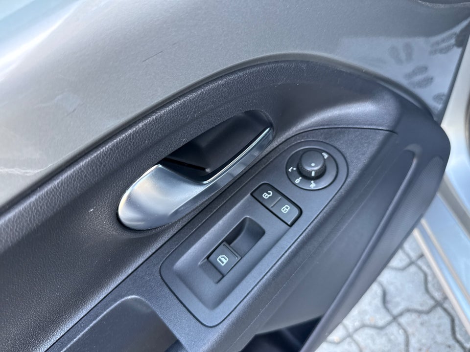 VW Up! 1,0 60 Move Up! BMT 5d