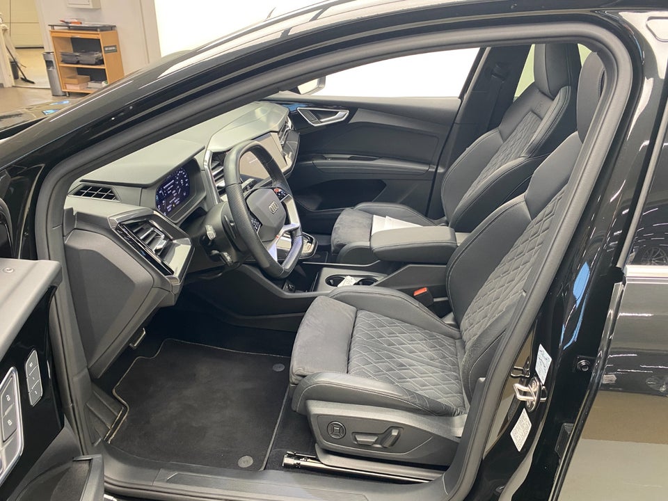 Audi Q4 e-tron 50 S-line Sportback quattro 5d