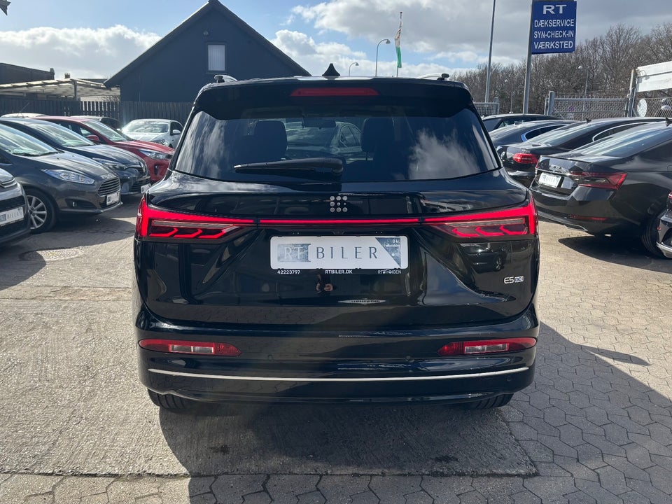 Navor E5 1,5 PHEV Rock 5d