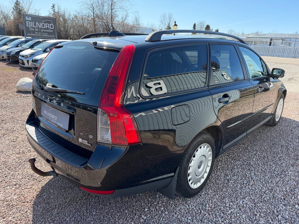 Volvo V50 1,8  5d