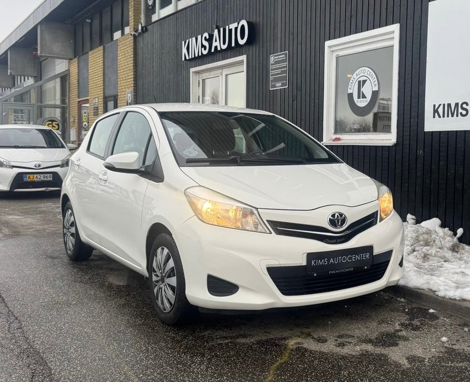 Toyota Yaris 1,0 VVT-i T2 Touch 5d