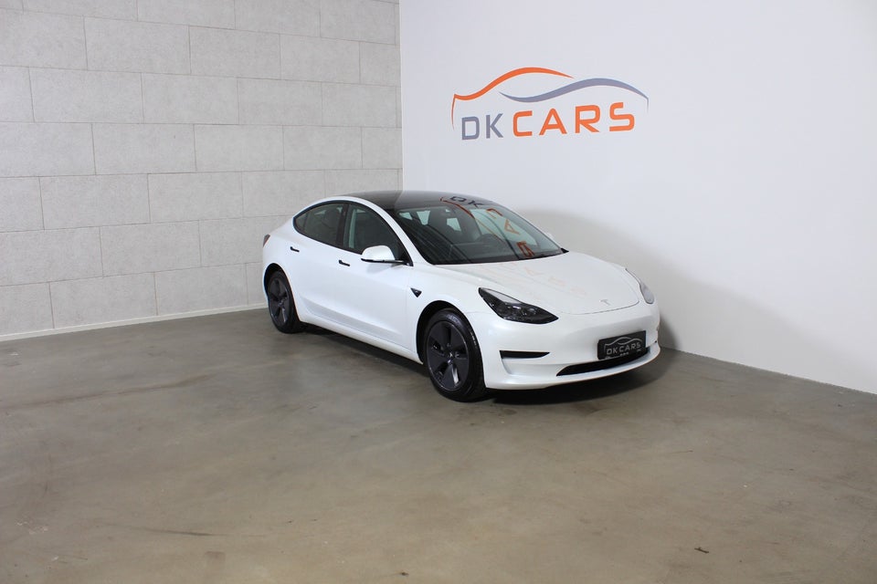 Tesla Model 3 Long Range AWD 4d