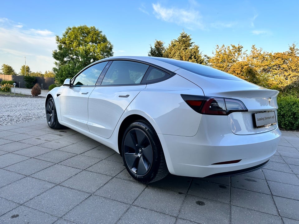 Tesla Model 3 Long Range AWD 4d