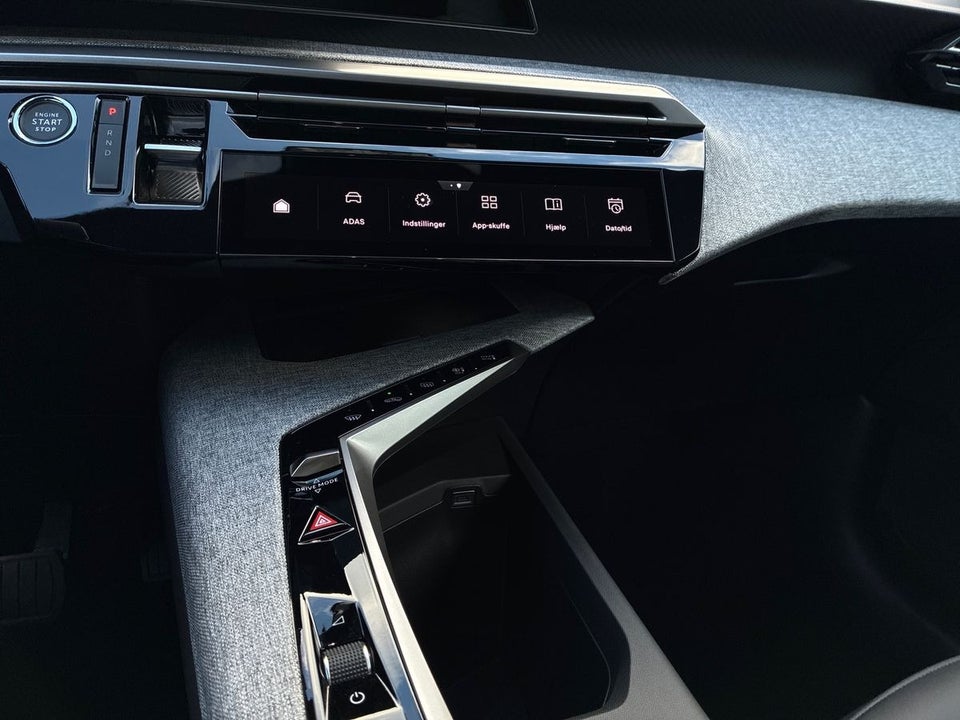 Peugeot e-3008 77 Allure 5d