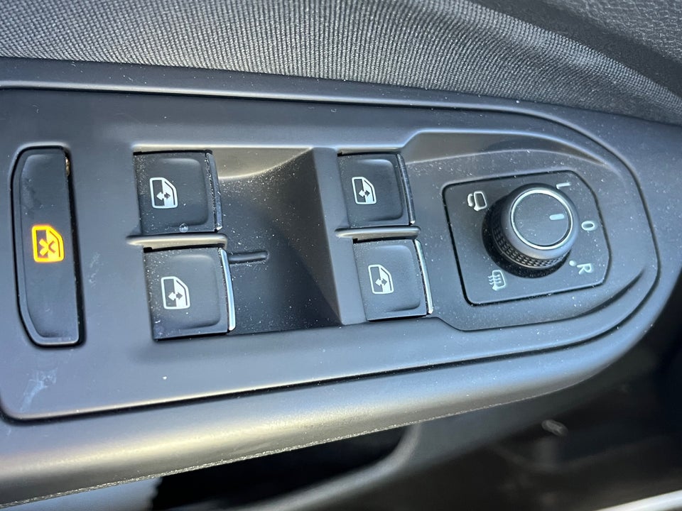 VW Golf VIII 1,4 GTE DSG 5d