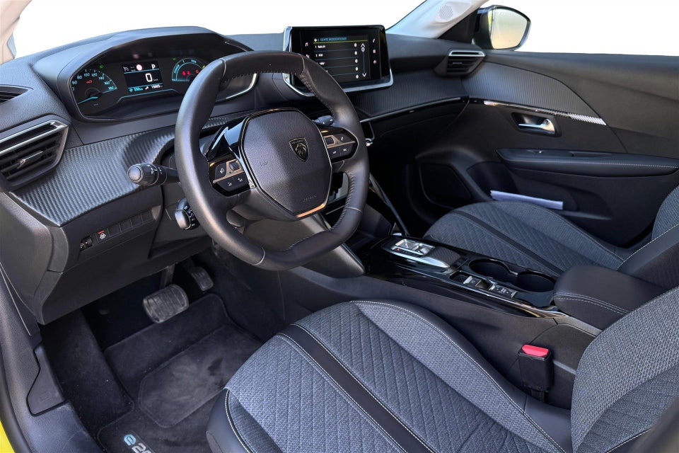 Peugeot e-208 50 Style 5d