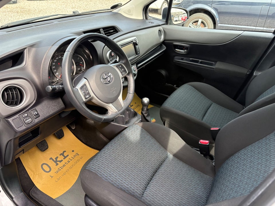 Toyota Yaris 1,0 VVT-i T2 Touch 5d
