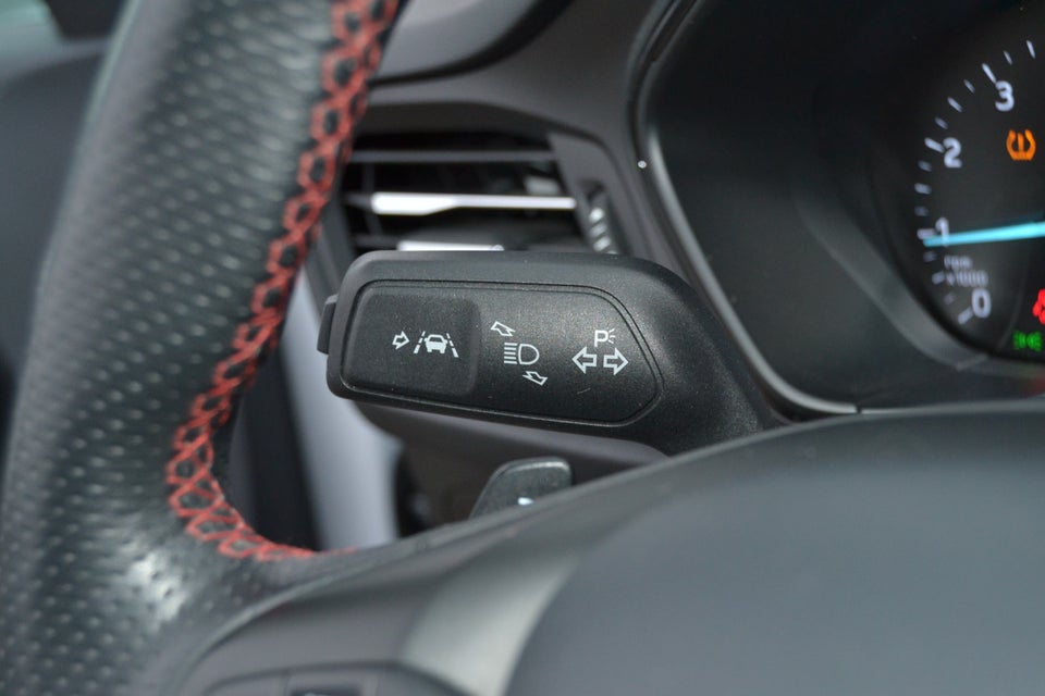 Ford Focus 1,5 EcoBoost ST-Line Business stc. aut. 5d