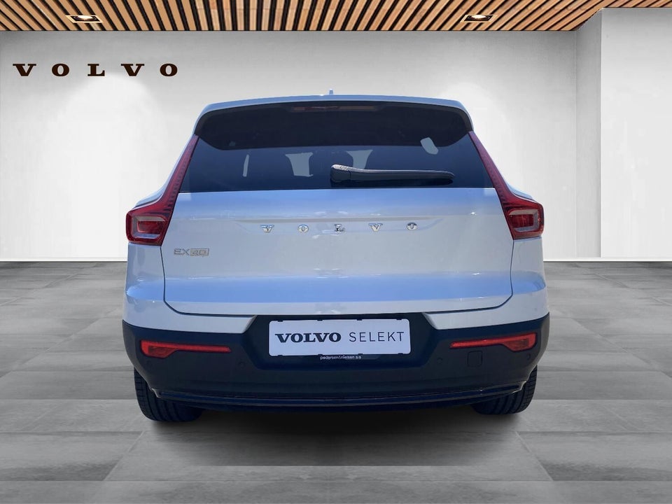 Volvo EX40 Extended Range Plus 5d