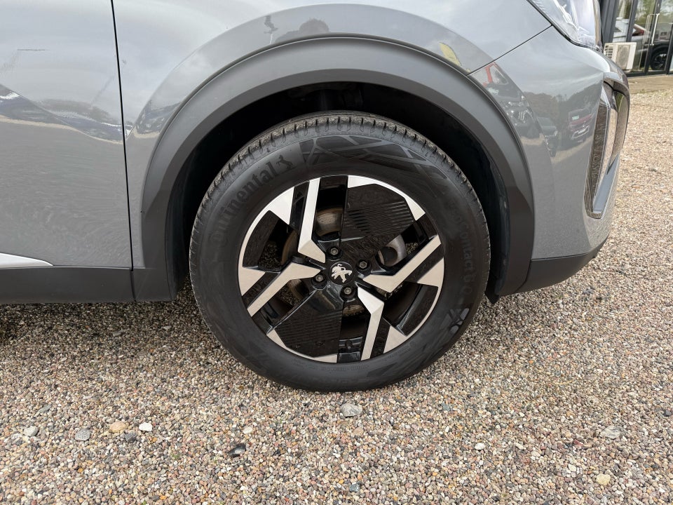 Peugeot 2008 1,2 PureTech 130 First Selection EAT8 5d