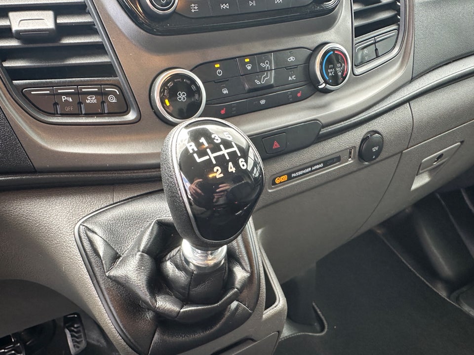 Ford Transit Custom 300 L2 2,0 TDCi 170 Trend