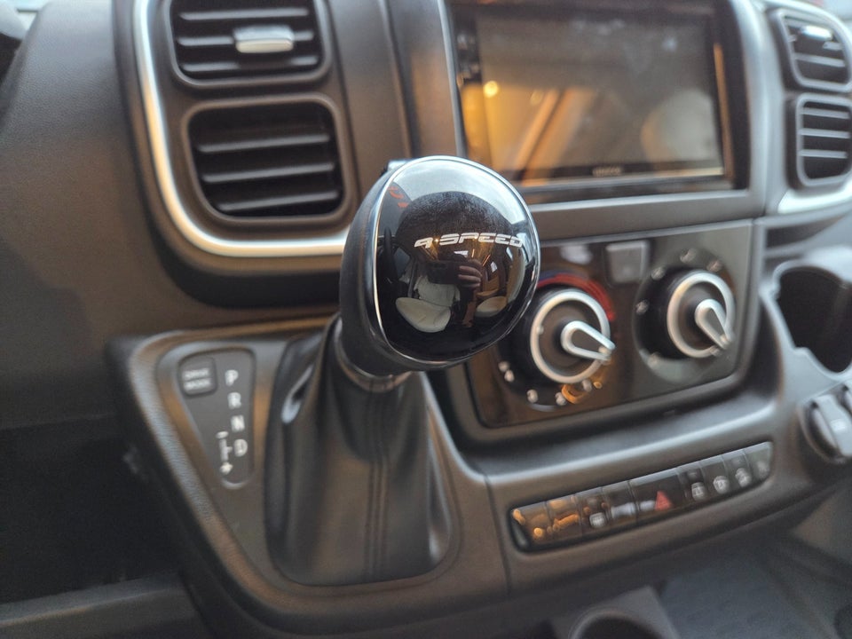 Laika Ecovip 2,2 L4009 DS aut. 3d