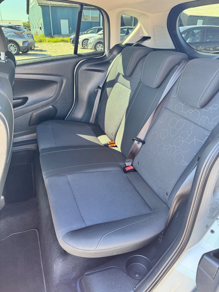 Ford B-MAX 1,0 SCTi 100 Titanium 5d