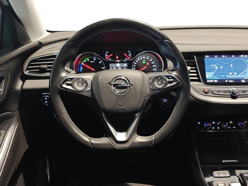 Opel Grandland X 1,6 Hybrid4 Cosmo Prestige aut. 5d