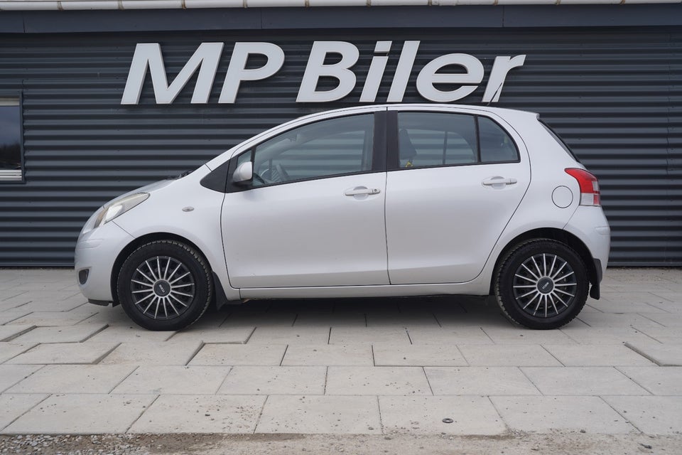 Toyota Yaris 1,4 D-4D T2 5d