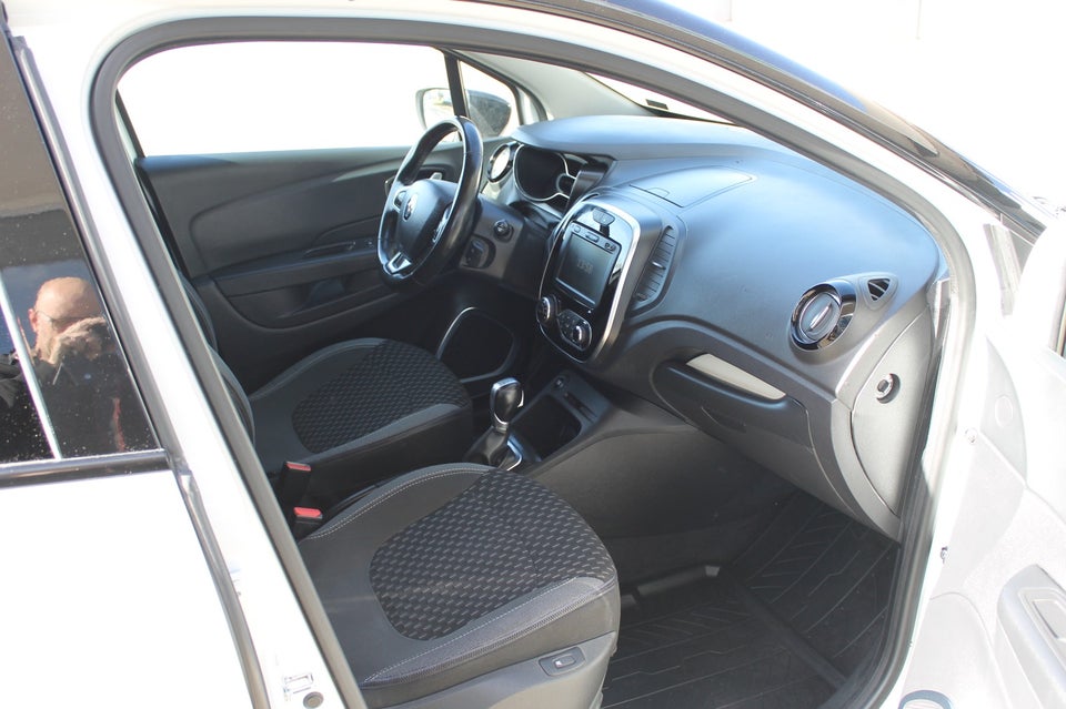 Renault Captur 1,5 dCi 90 Intens EDC Van 5d