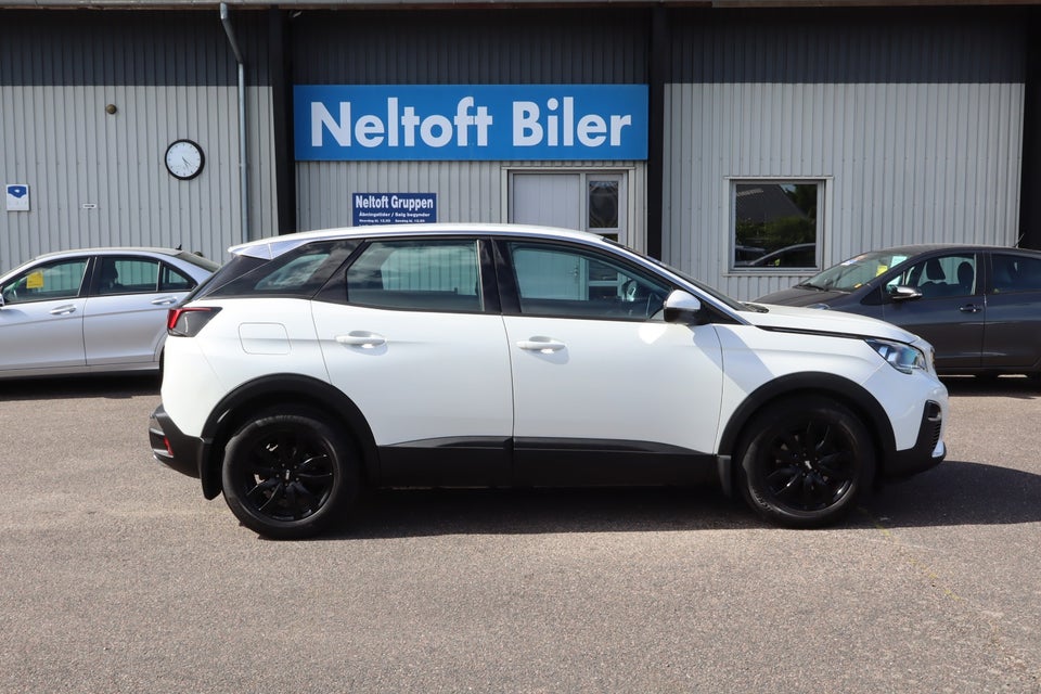 Peugeot 3008 1,2 e-THP 130 Allure 5d