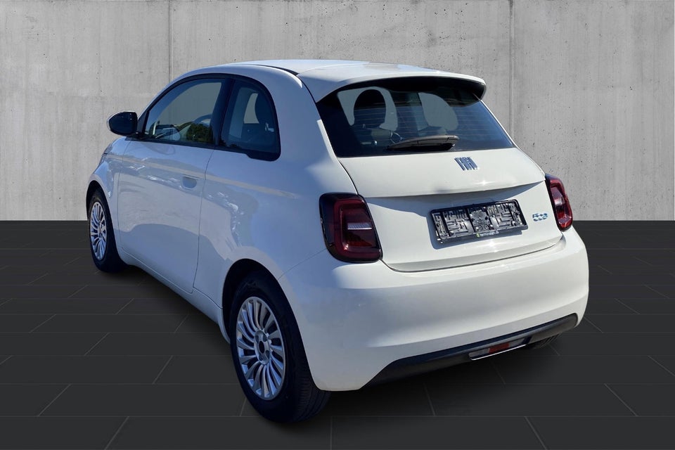 Fiat 500e 42 Icon Plus 3d