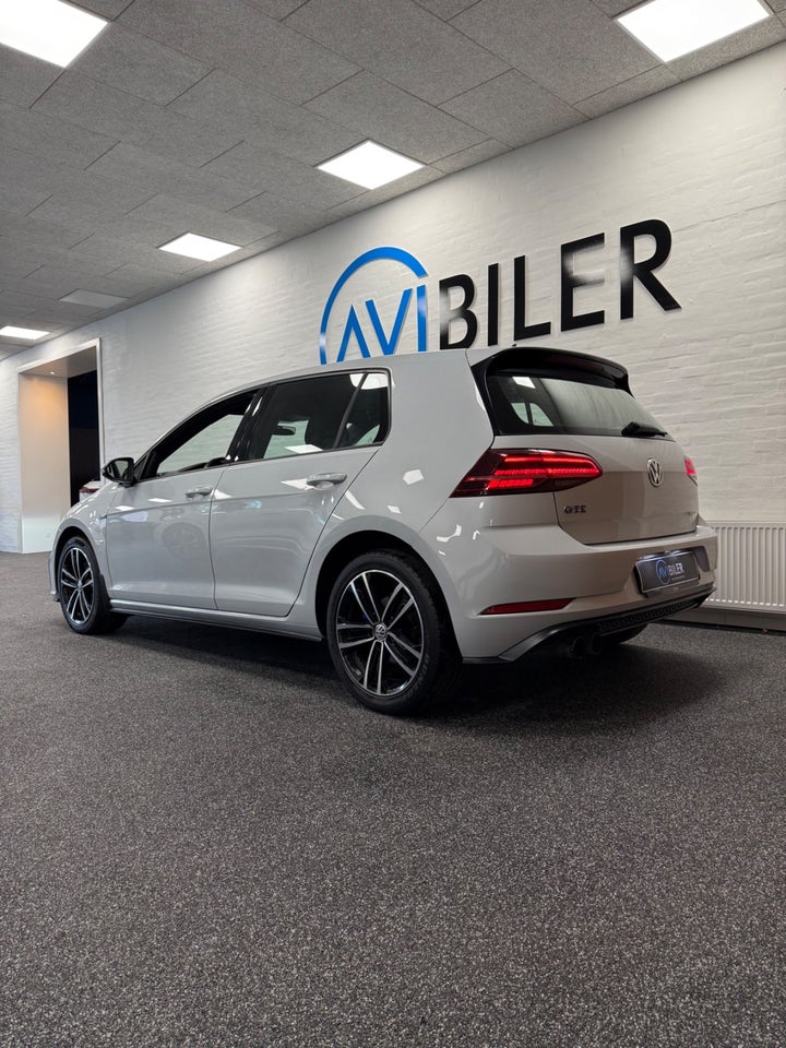 VW Golf VII 1,4 GTE DSG 5d