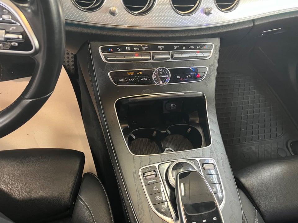 Mercedes E300 de 2,0 Avantgarde stc. aut. 5d