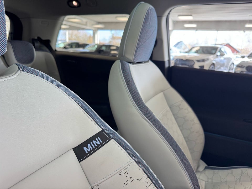 MINI Cooper E Classic Trim L 3d