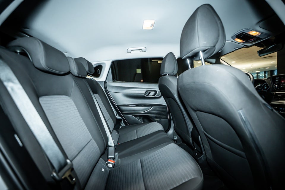 Hyundai i20 1,0 T-GDi Essential DCT 5d